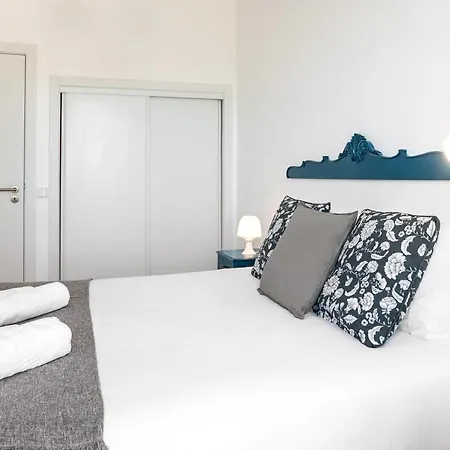Apartament Calcada 14 *