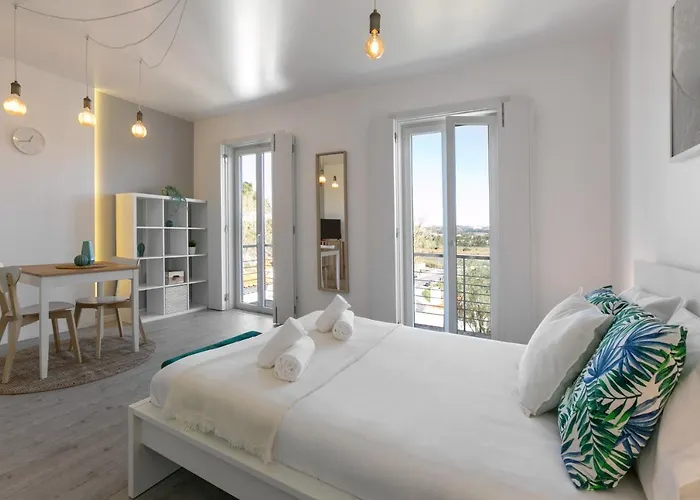 Апартаменты Calcada 14 Обидуш